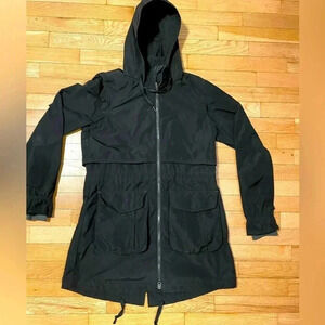 Mountain Hardwear Black Hooded Ski Jacket